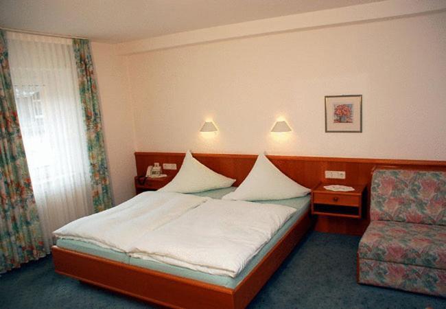 Gasthaus Merkel Hotel Bad Berneck im Fichtelgebirge Habitación foto